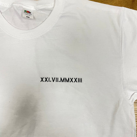 T-shirt with date in Roman writing